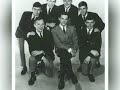 Capture de la vidéo Original Men Of Distinction (Harry's Band) 20. God Bless The Child