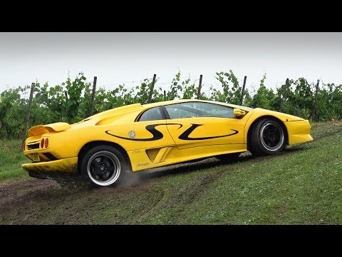 supercars-getting-stuck-in-the-mud!