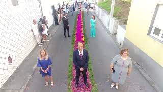 passagem da procissão nas #feteiras #sãomiguel #azores