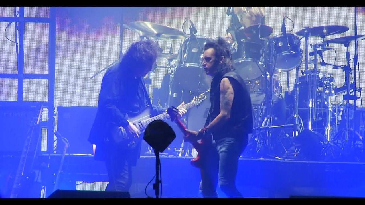 THE CURE – Pictures of You (live in Bucharest, Romania, 22.07.2019)