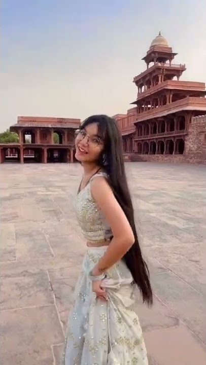 aaj unse milna hai hame