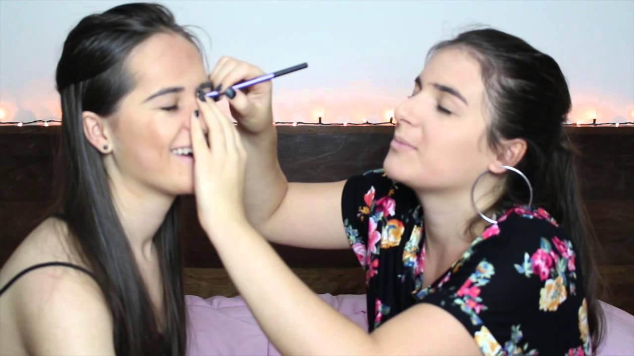 Desafio Maquiagem Vendada (feat. Marina Inspira) - Roberta Pupi