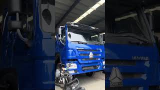 Continue to launch two HOWO 6 × 4 tractors, Euro II emission standard, using CNHTC engine 371 HP