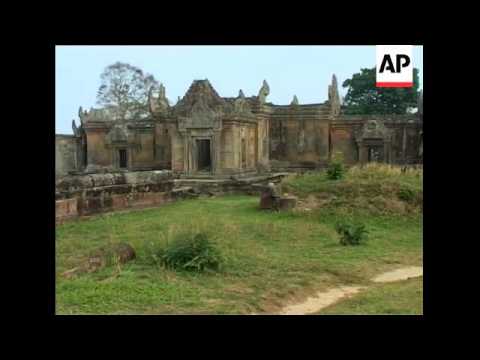 Hun Sen visits temple near disputed Thai-Cambodia border