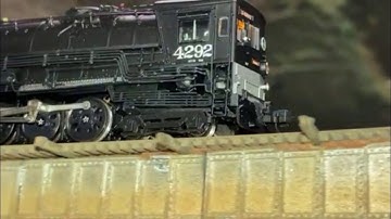 439. N Scale SOUTHERN PACIFIC Cab Forward backing off salt creek tressel...test video