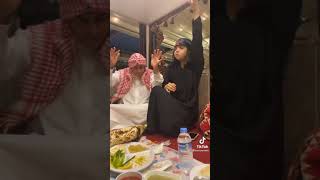 دغري بيطلعو فيي هيك وبقولولي