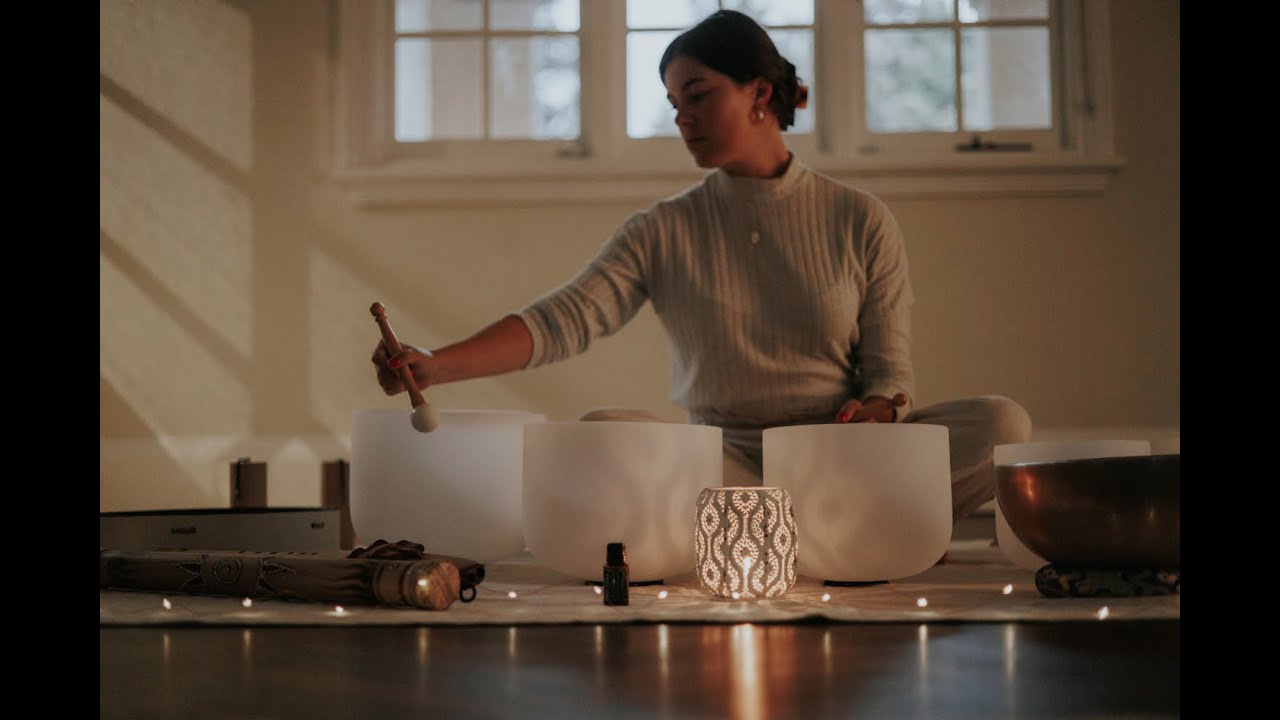 30 minute soothing sound healing journey / sound bath - YouTube