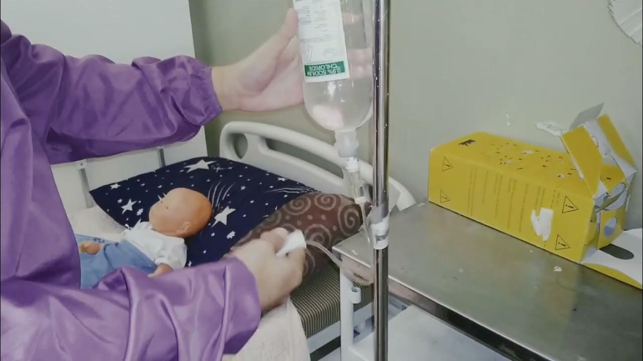 CHANGE IV SOLUTION CONTAINER AND ADMINISTRATION SET YouTube