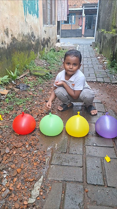 Balon Meletus, Kalian pilih warna apa ? #shorts #balonmeletus #balon