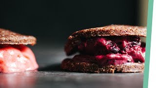 Video Thumbnail for Eiscreme Cookie Sandwiches | Raw Ice Cream Cookies Sandwi...