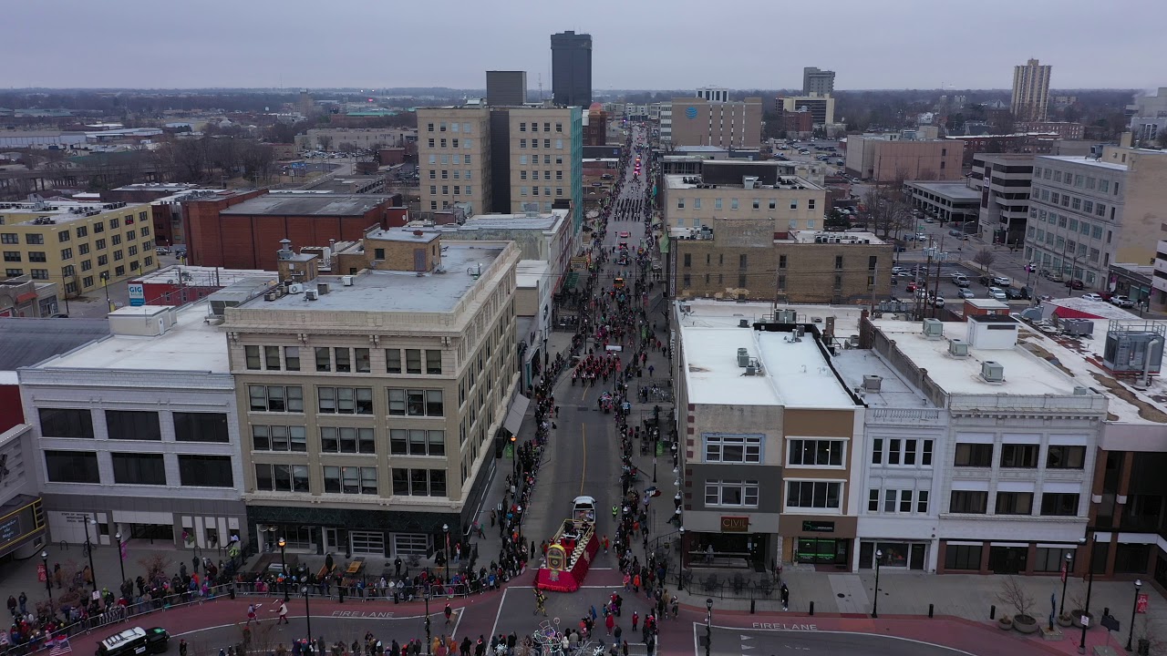 2019 Springfield Christmas Parade 001 YouTube