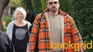 Ben Affleck rocks another pair of hot Nike Dunk sneakers