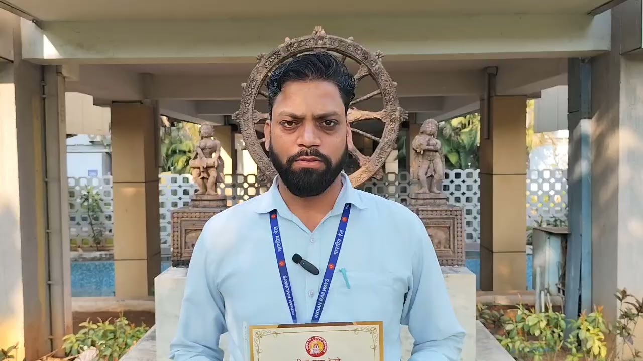 Sri Santosh Babulal,Loco Pilot,Nanded Div is bestowed with Employee of the Month Award by GM,SCR