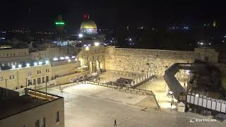 Israeli Air-Raid Siren Evacuates Western Wall