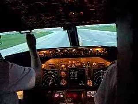 Landing Runway 11 Vienna Schwechat Airport with a Boeing 737 800, view from the Cockpit.