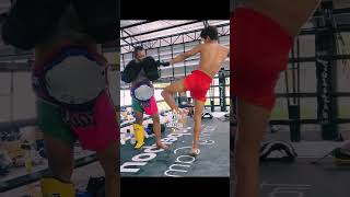 Thai Boxing Training with - Trainer Gae#shorts#trainergae#thaiboxing