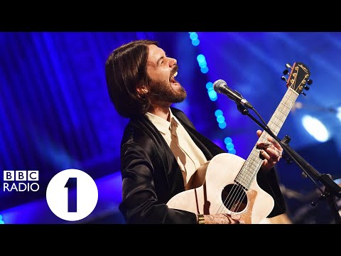 Biffy Clyro - Tiny Indoor Fireworks in the Live Lounge