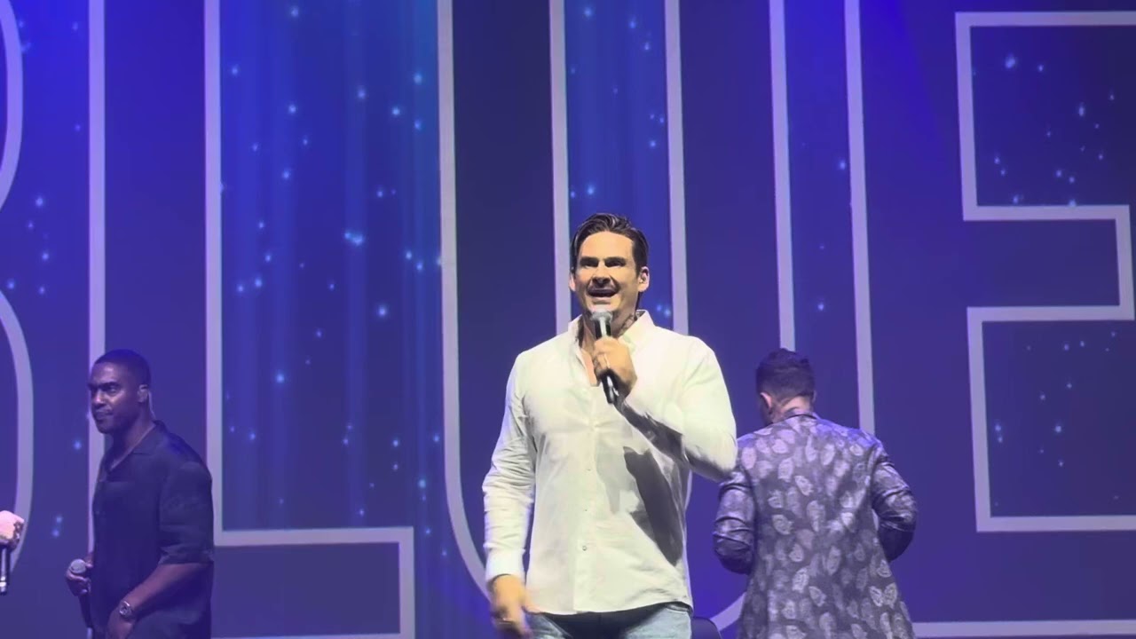 Too Close by BLUE live in Singapore Gateway Theatre