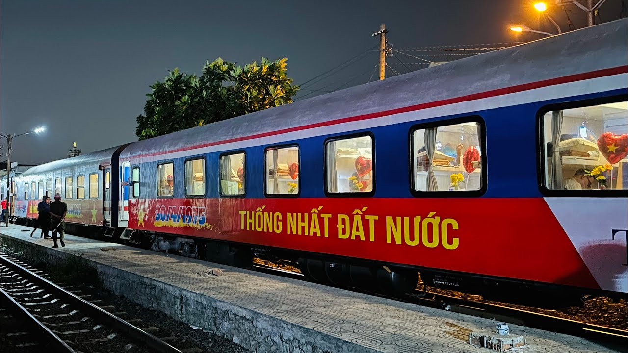 Đoàn Tàu Thống Nhất Đặc Biệt Kỉ Niệm 50 Năm Giải Phóng Miền Nam - Thống Nhất Đất Nước