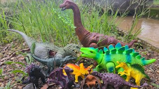 Dinosaurus Jurassic World Dominion: t-Rex/ Triceratops/ Ankylosaurus/ Irritator/ Spinosaurus/ Dragon