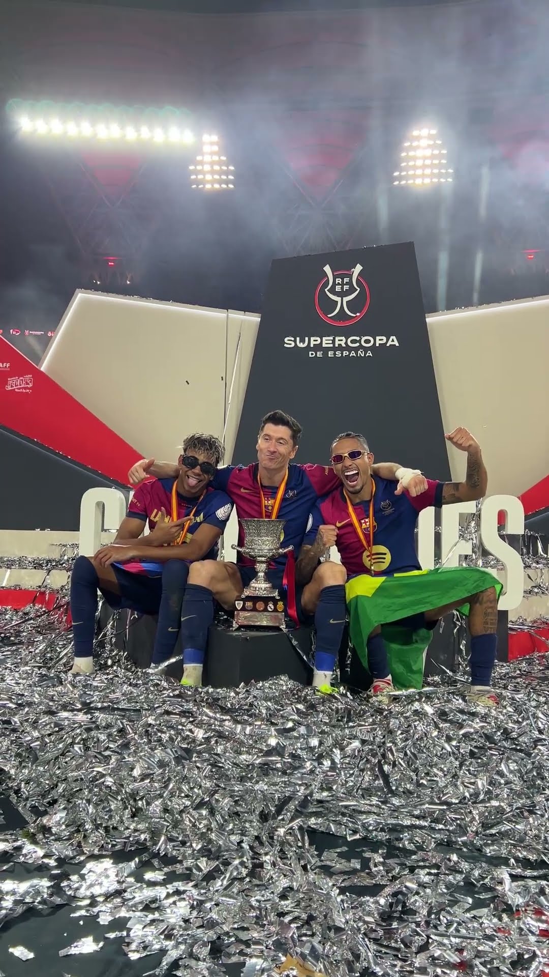 Best ? itw #fcbarcelona #lamineyamal #lewandowski #raphinha #football #shorts