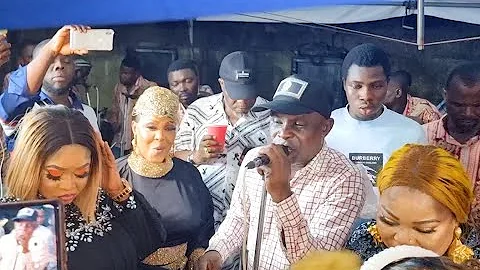 Pure Love: See Mc Oluomo's Three Wives Dance Together Publicly Outside For The First Time.
