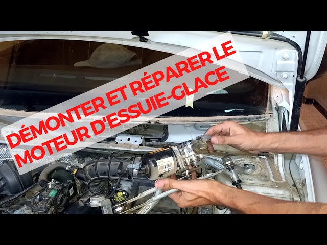 Dèmonter et réparer le moteur d'essuie-glace avant Renault CLIO 
