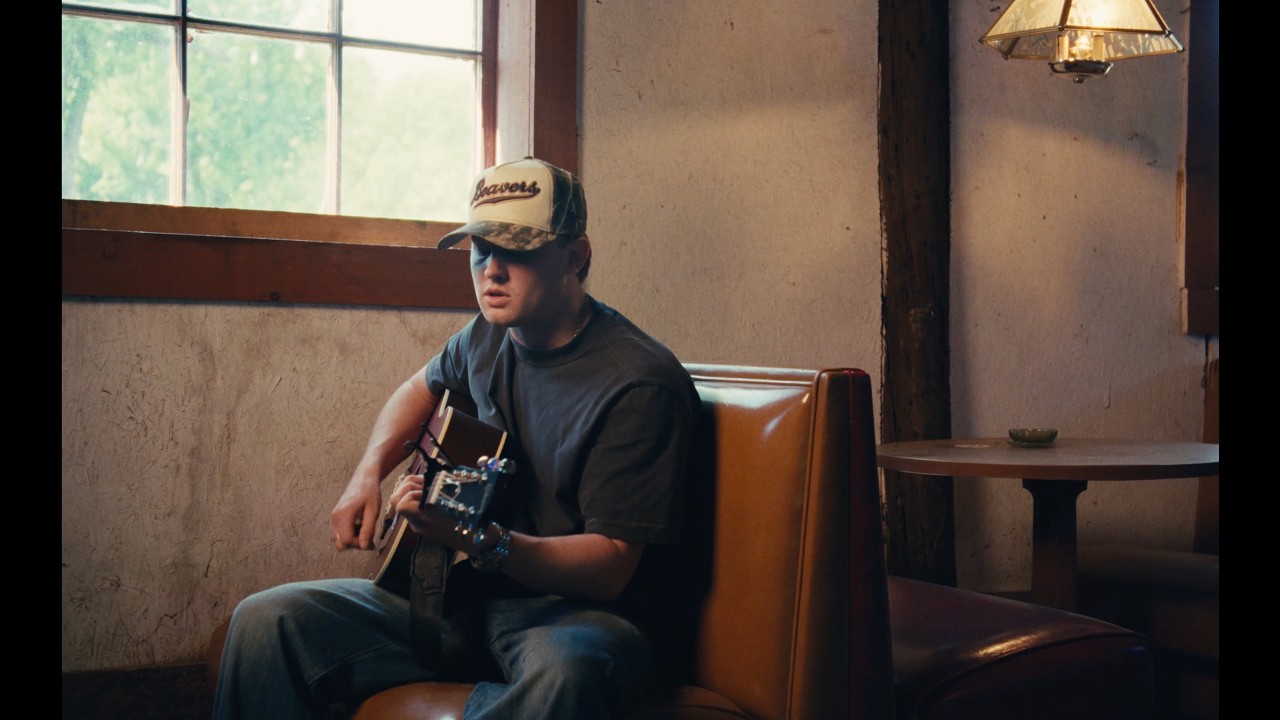 BEC O'MALLEY - LET YOU GO (Official Visualizer) video thumbnail