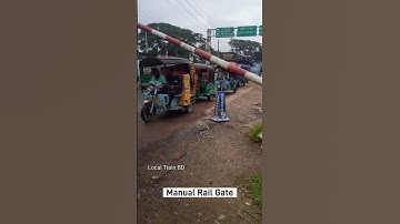 Operate manual rail gate. #crossing #rail #gate #railway #manual #reels #Bangladesh #Pakistan #india