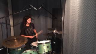 Hocus Pocus Drum Cover of "I Put a Spell on You" - Bette Midler