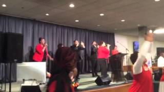 Video thumbnail of "Oh Magnify The Lord (Hosanna)"