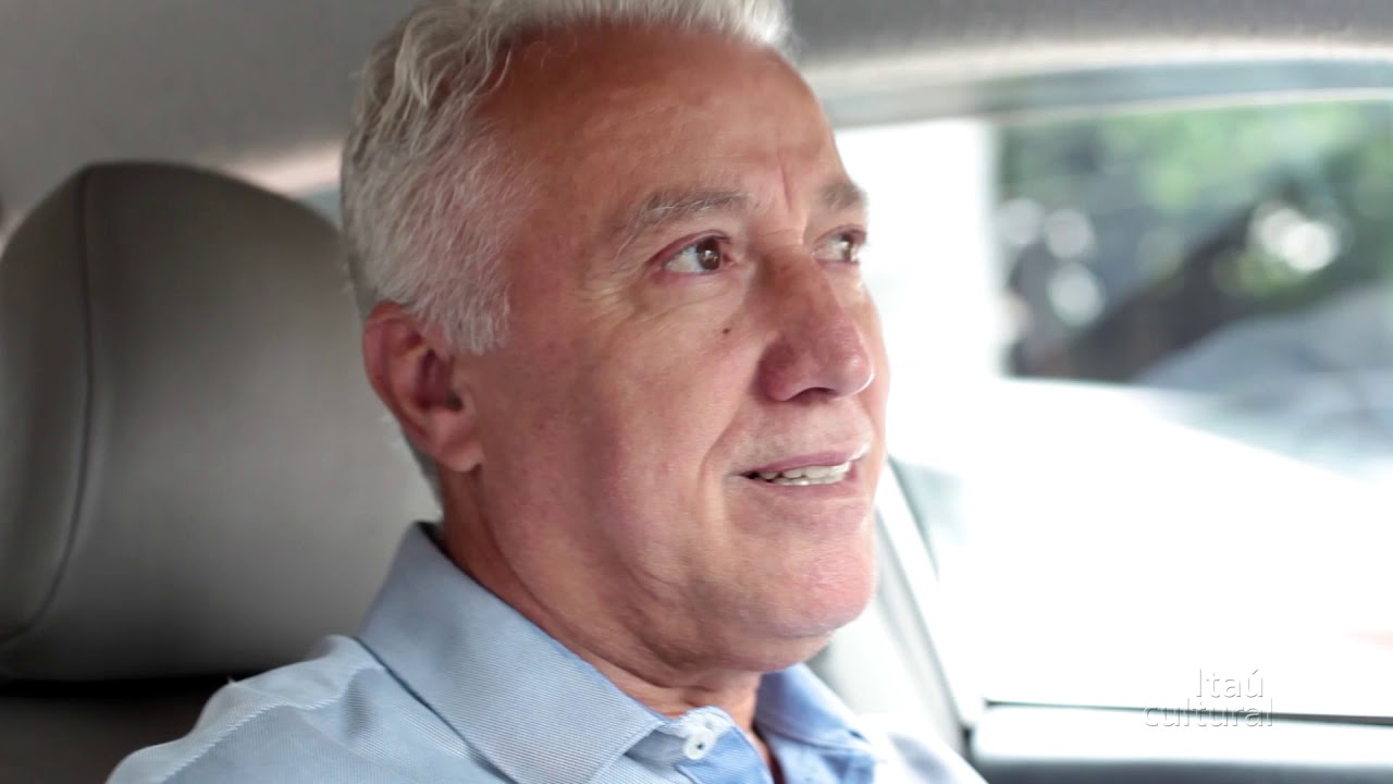 Candido no táxi