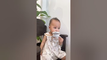 Mom Trinh và chiếc bình tập hút cho bé | Richell Baby Vietnam