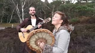 Video thumbnail of "Elias & Freya | come who ever you are"