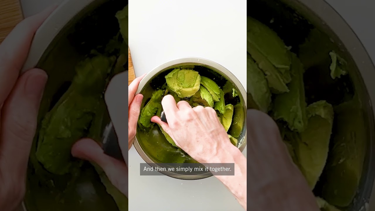 4 Ingredient Guacamole Recipe with Lime Juice