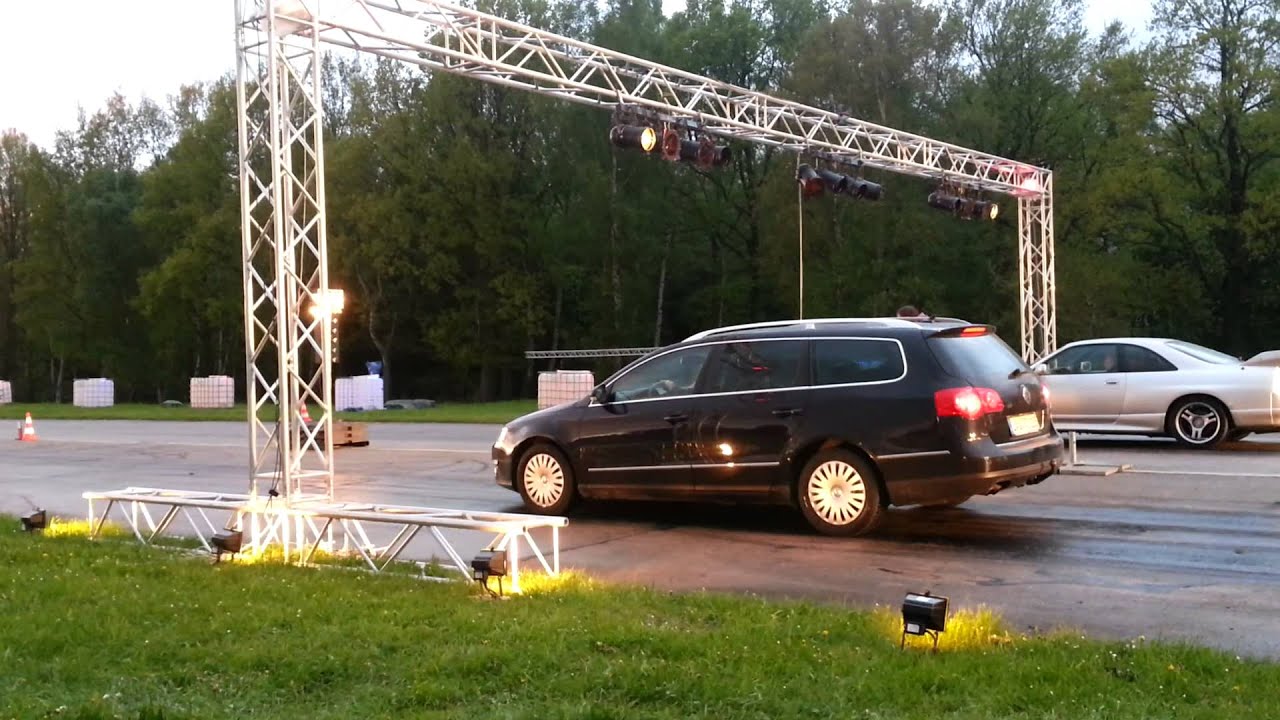 Skyline shooting flames out of Exhaust Pipe YouTube