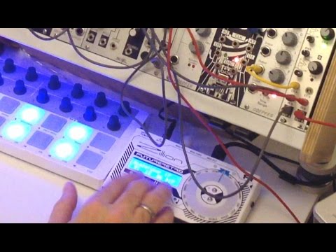 Martin Kern - Future Retro Zillion in a modular setup