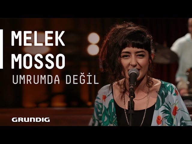 Melek Mosso - Umrumda Değil @Akustikhane class=