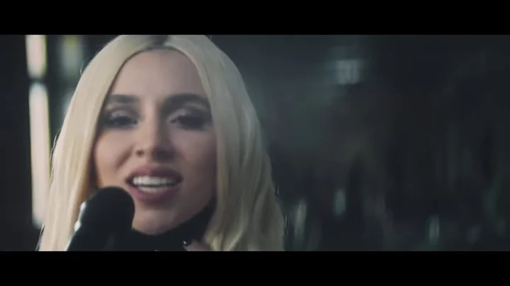 Alan Walker & Ava Max   Alone, Pt  II Live at Château de Fontainebleau