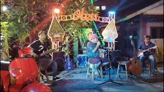 Alex Nugroz n' Friends - Kesepian Kita (Pas Band)
