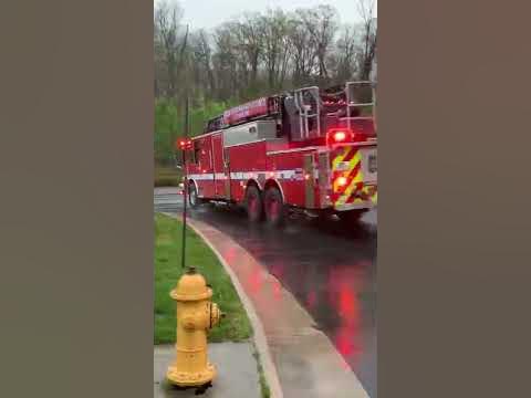 Truck 523 responding to an AFA - YouTube