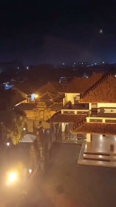 MENUNGGU BEDUG BERBUNYI