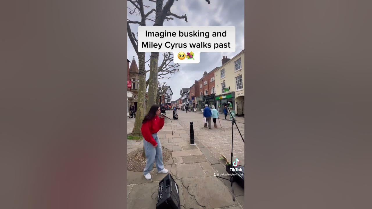Imagine miley walks past 🥺❤️#shorts #mileycyrus #singing #busking #singer