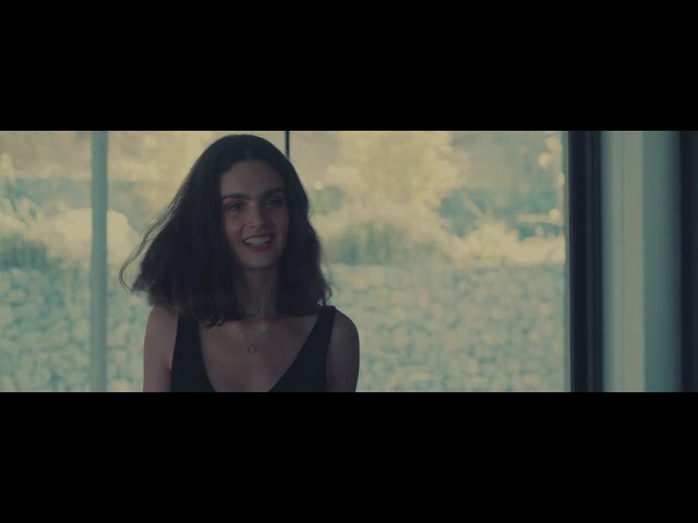 Мини юбкадағы балапандардың суреттері