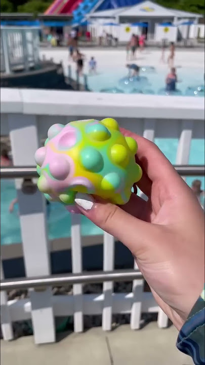 The BEST & WORST Fidgets to Bring to a Water Park! 💦🛝🎢