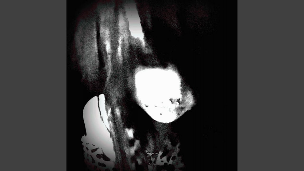Ver O.M.G (feat. pr6blms) no YouTube Ver O.M.G (feat. pr6blms) no YouTube