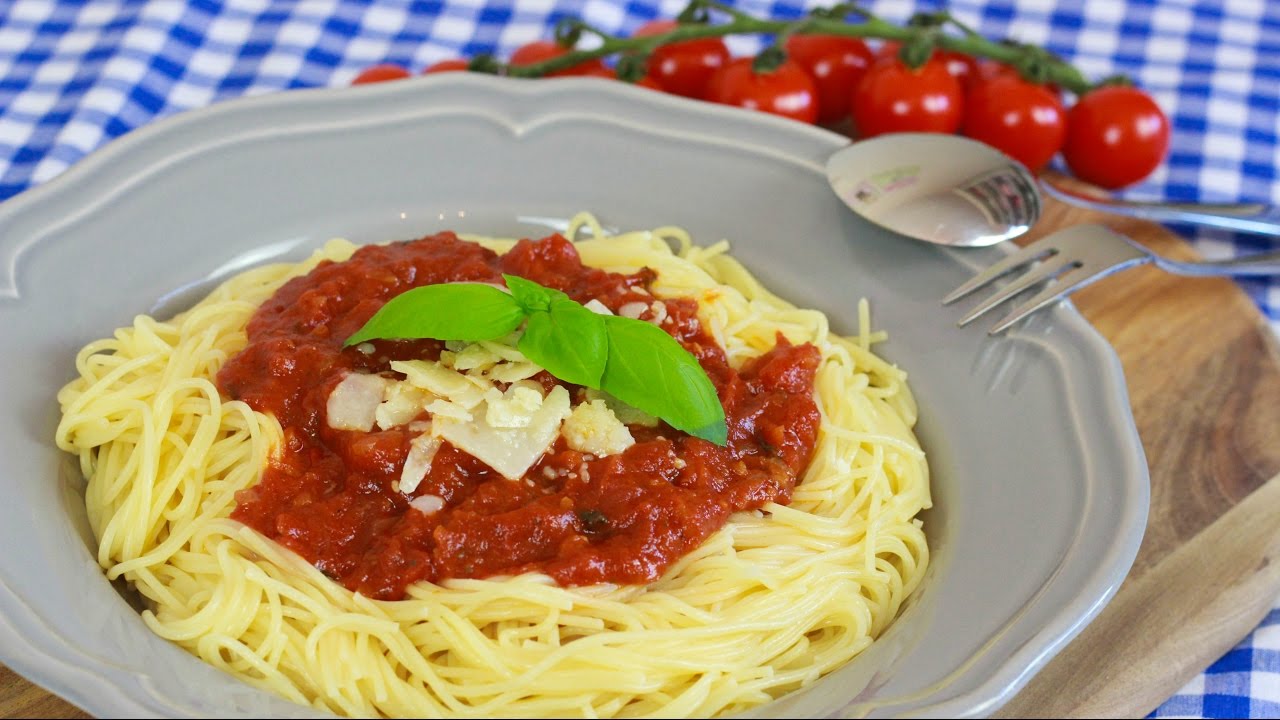 Spaghetti Mit Tomatensauce Einfach - Cuisine Rezept