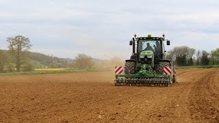 Semis de maïs en Sarthe