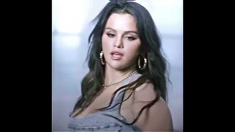 When Hailey said,"Why are you so obsessed with me?" #shorts #haileybieber #selenagomez