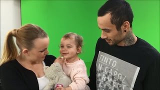 Elin Och Emil Hälsar På I Tv4-Hallåt - Unga Föräldrar Tv4